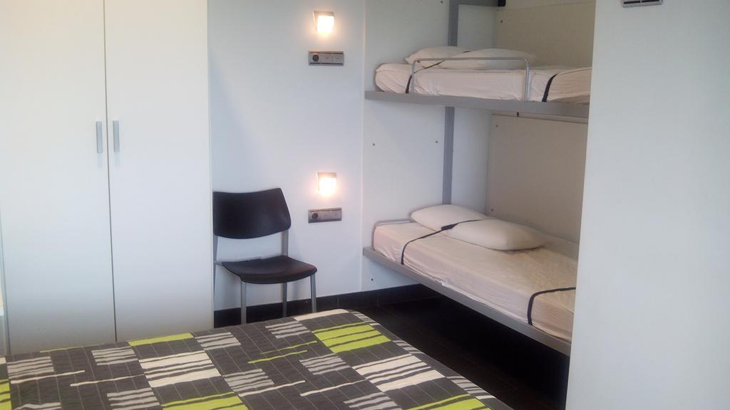 Albergue/Auberge Ulia Youth Hostel سان سيباستيان الغرفة الصورة